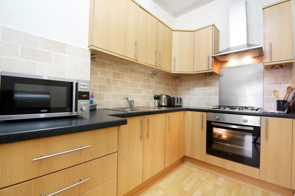 Townhead Apartments Glasgow Airport Paisley Extérieur photo