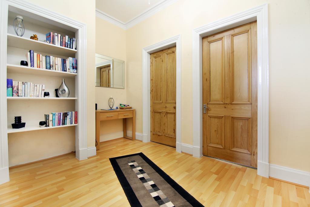Townhead Apartments Glasgow Airport Paisley Extérieur photo