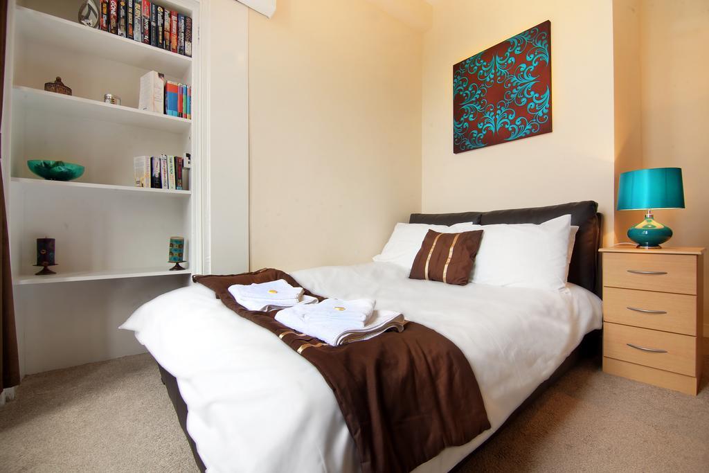 Townhead Apartments Glasgow Airport Paisley Extérieur photo